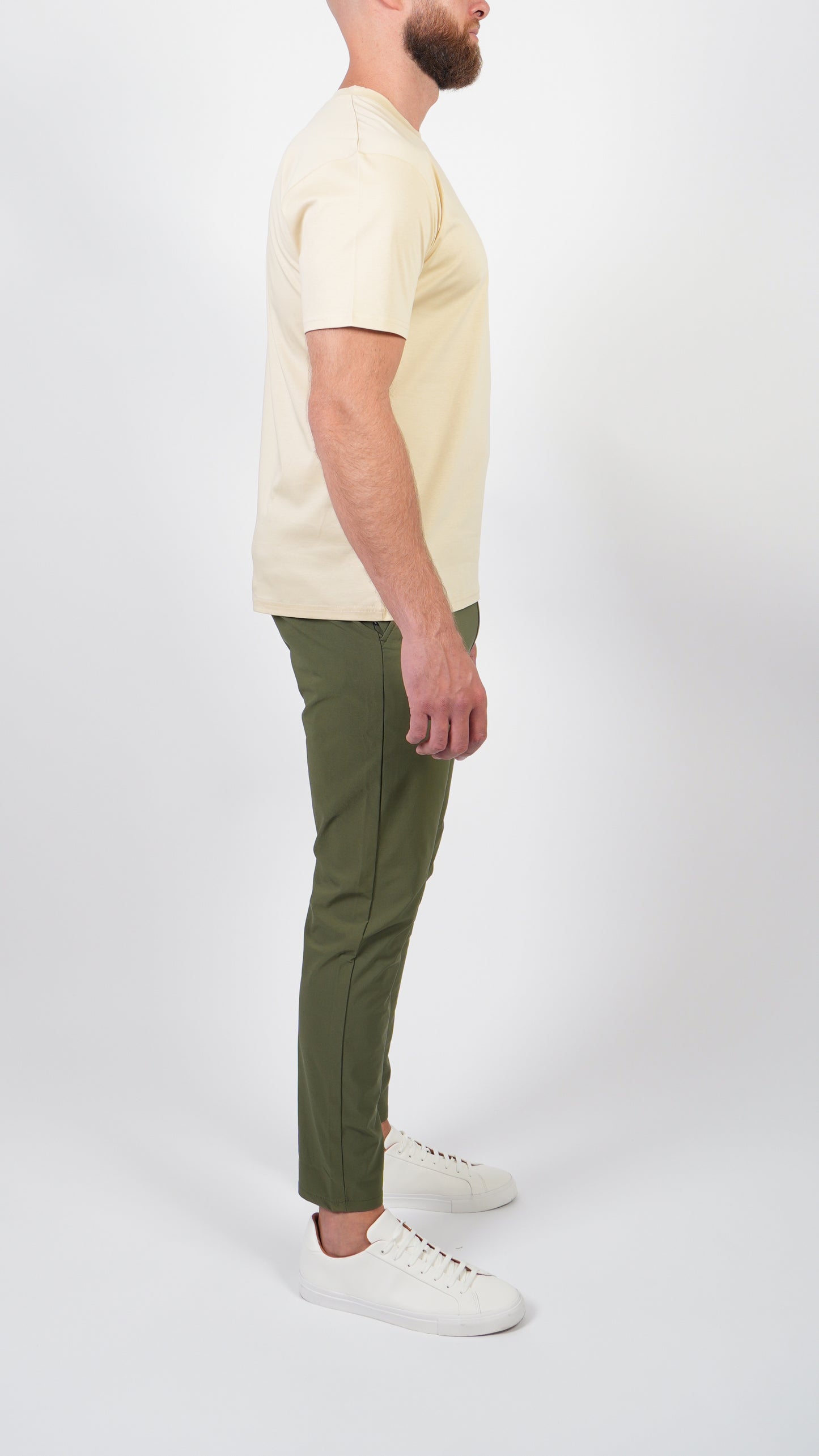 T-SHIRT • SLIM FIT • BEIGE