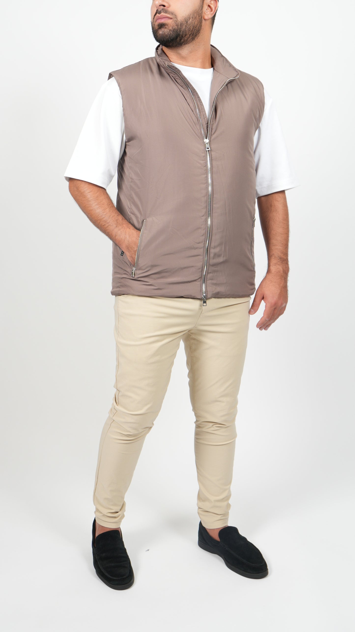 BODYWARMER • SLIM FIT • TAUPE