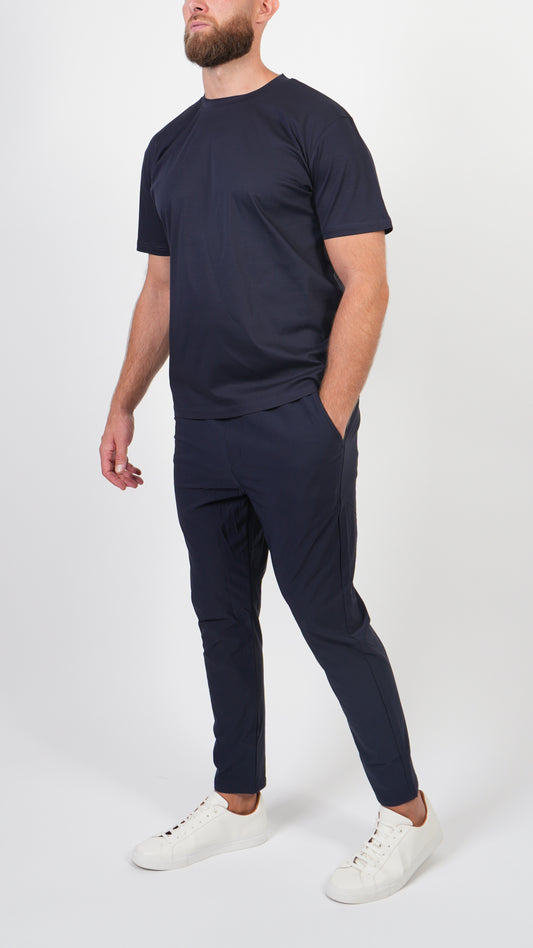 T-SHIRT  • SLIM FIT • NAVY
