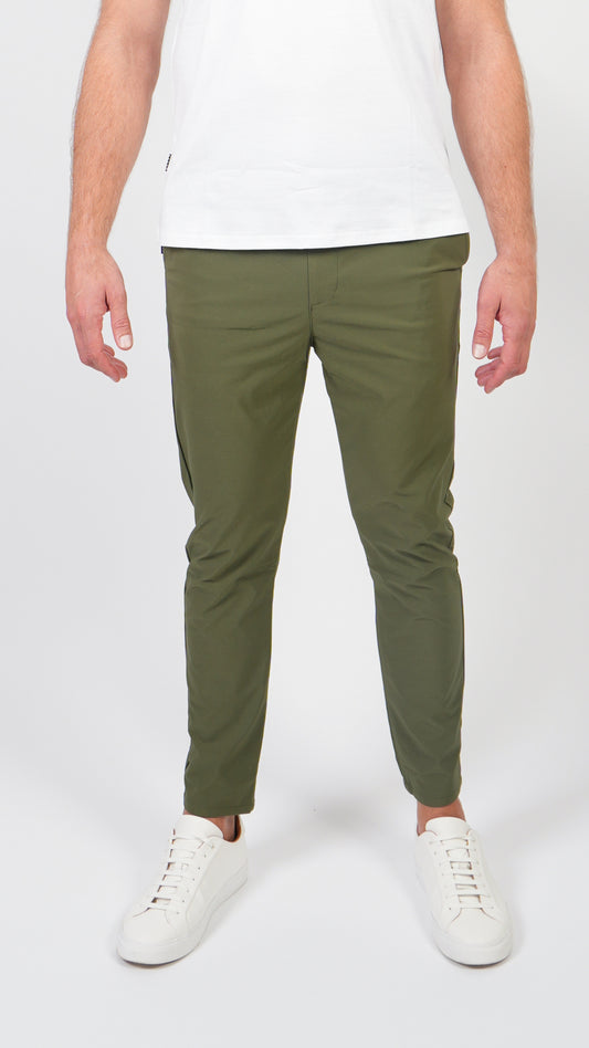 AURA • PANTS • GREEN