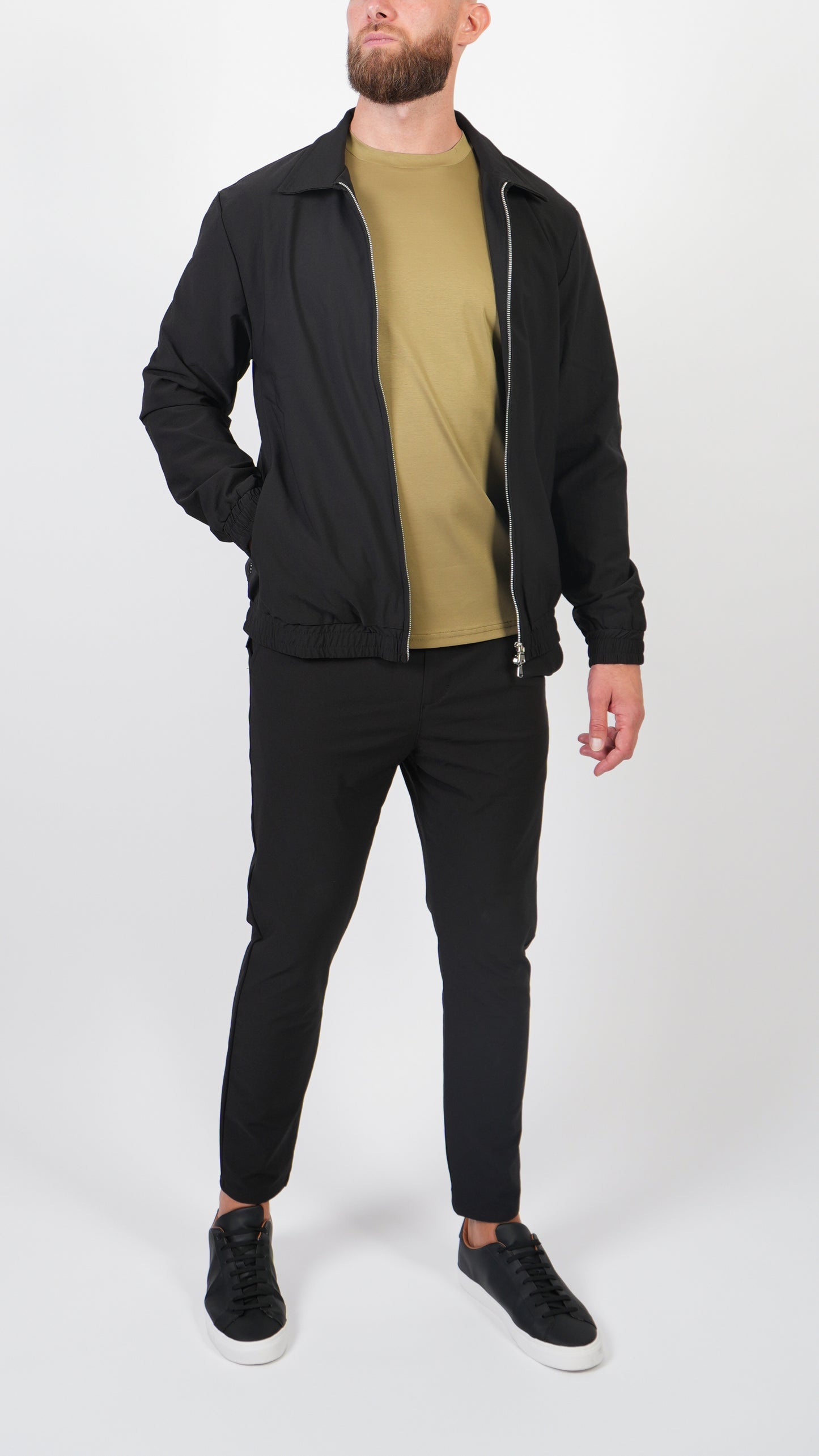 AURA • PANTS • BLACK
