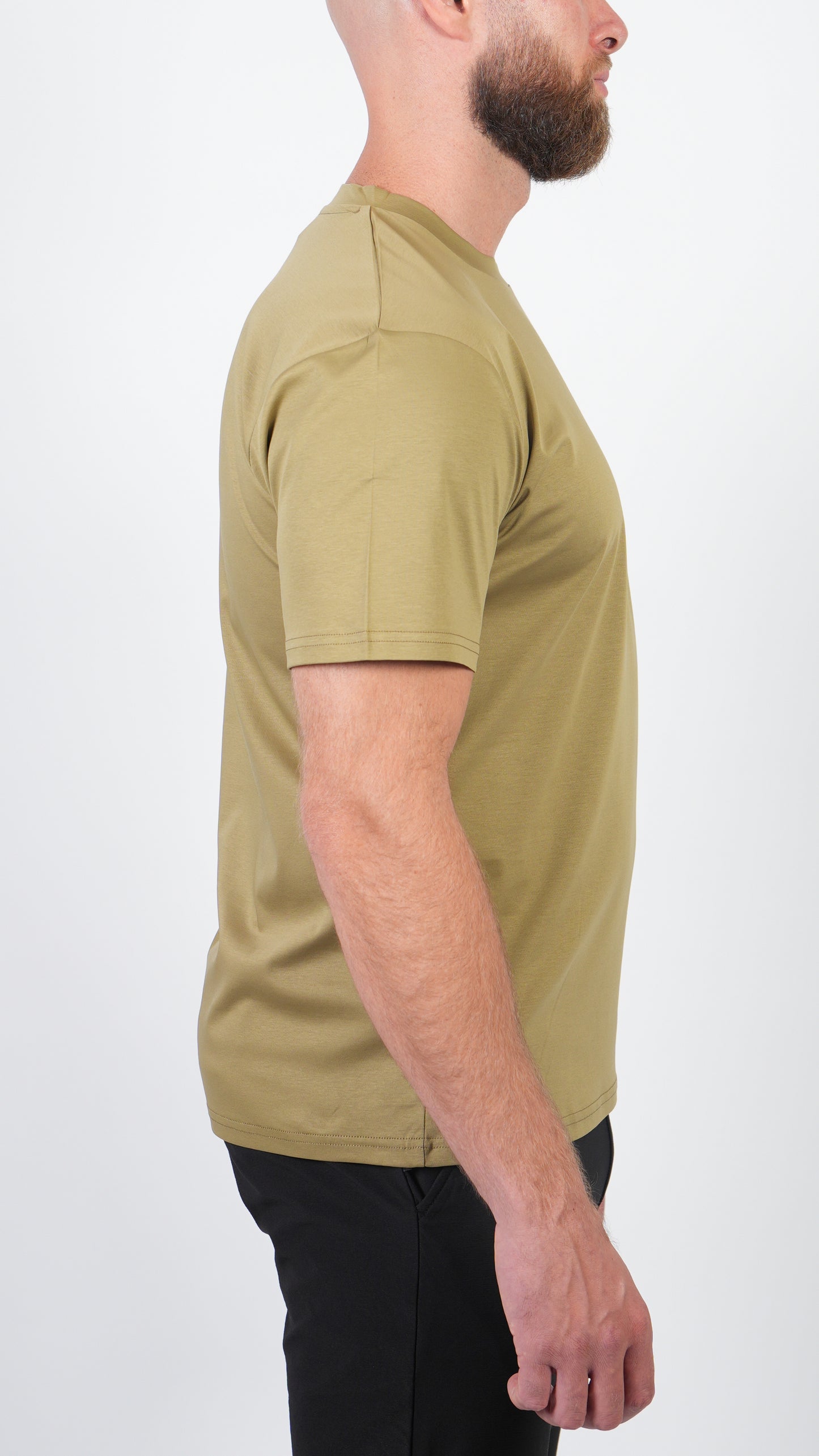 T-SHIRT • SLIM FIT • OLIVE