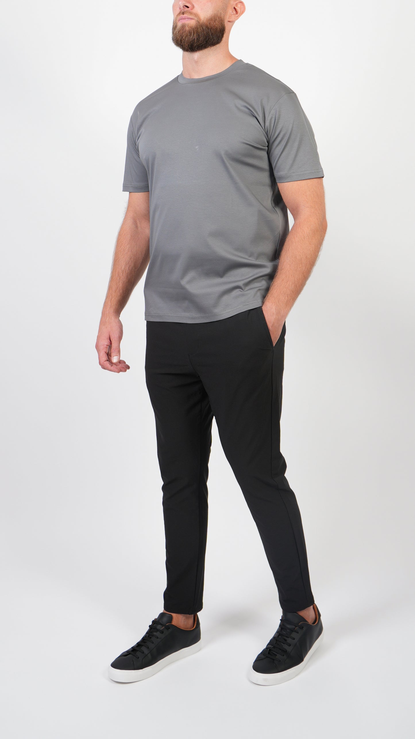 AURA • PANTS • BLACK