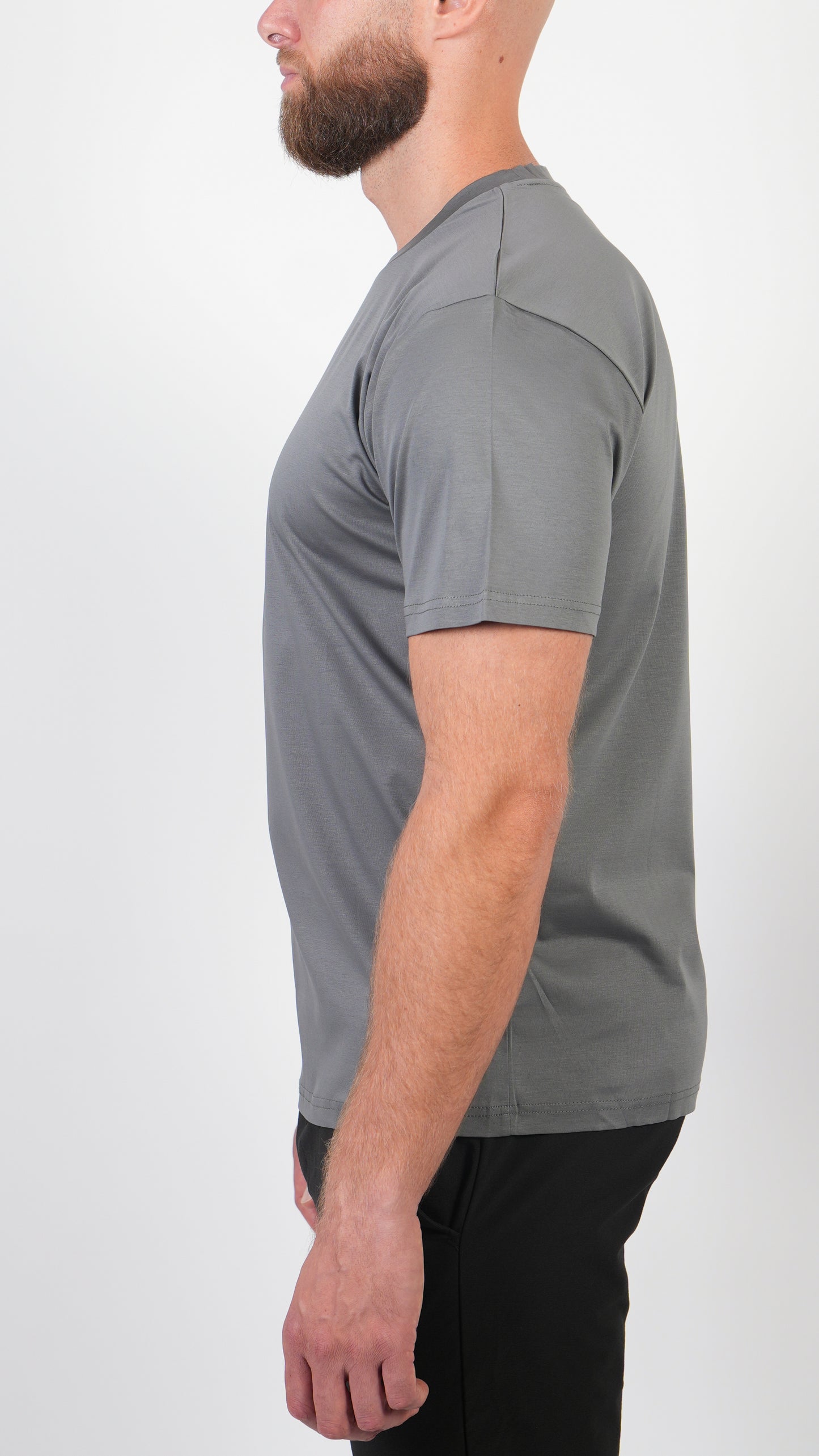 T-SHIRT • SLIM FIT • GREY