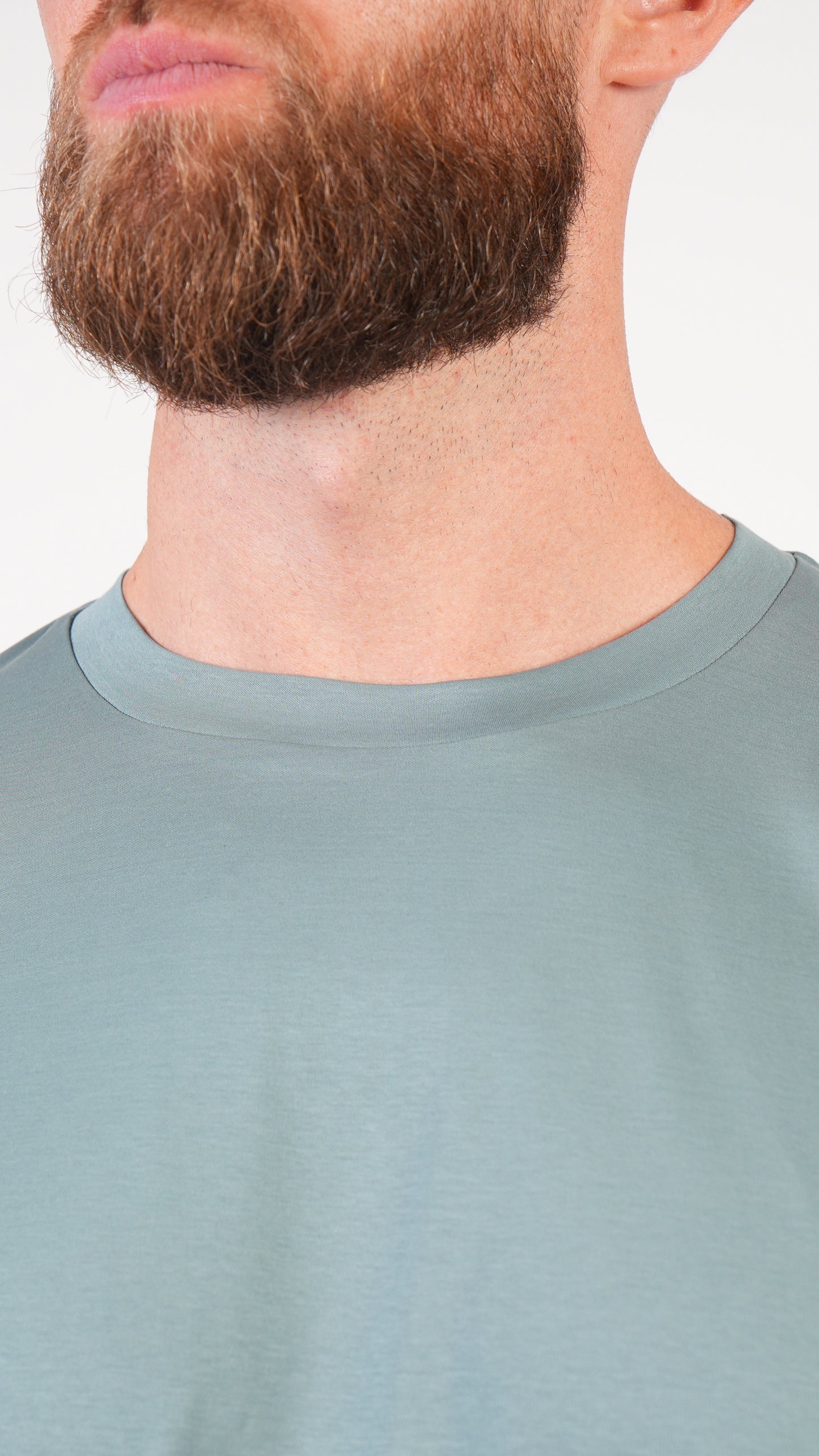 T-SHIRT • SLIM FIT • MINT