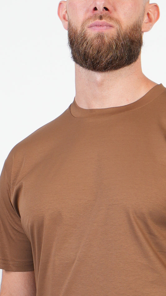 T-SHIRT • SLIM FIT • MARRONE