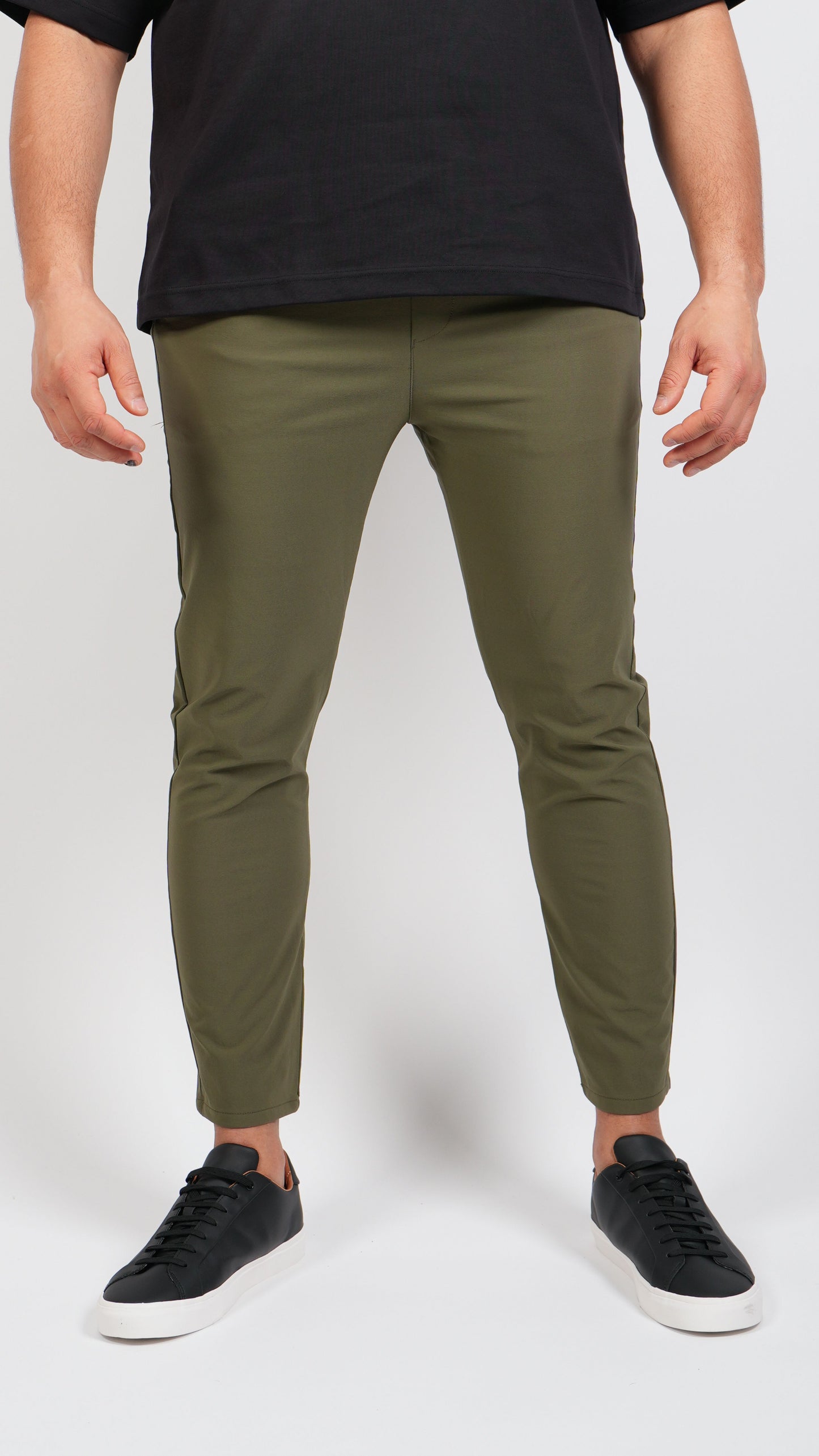 AURA • PANTS • GREEN