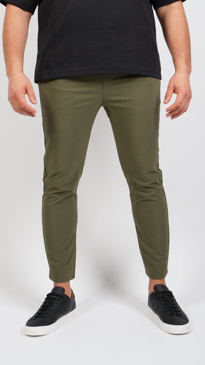 AURA • PANTS • GREEN