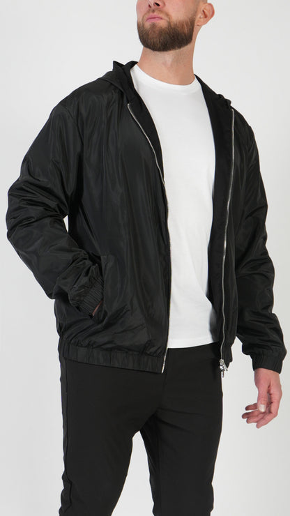 CHAQUETA CON CAPUCHA • NEGRO