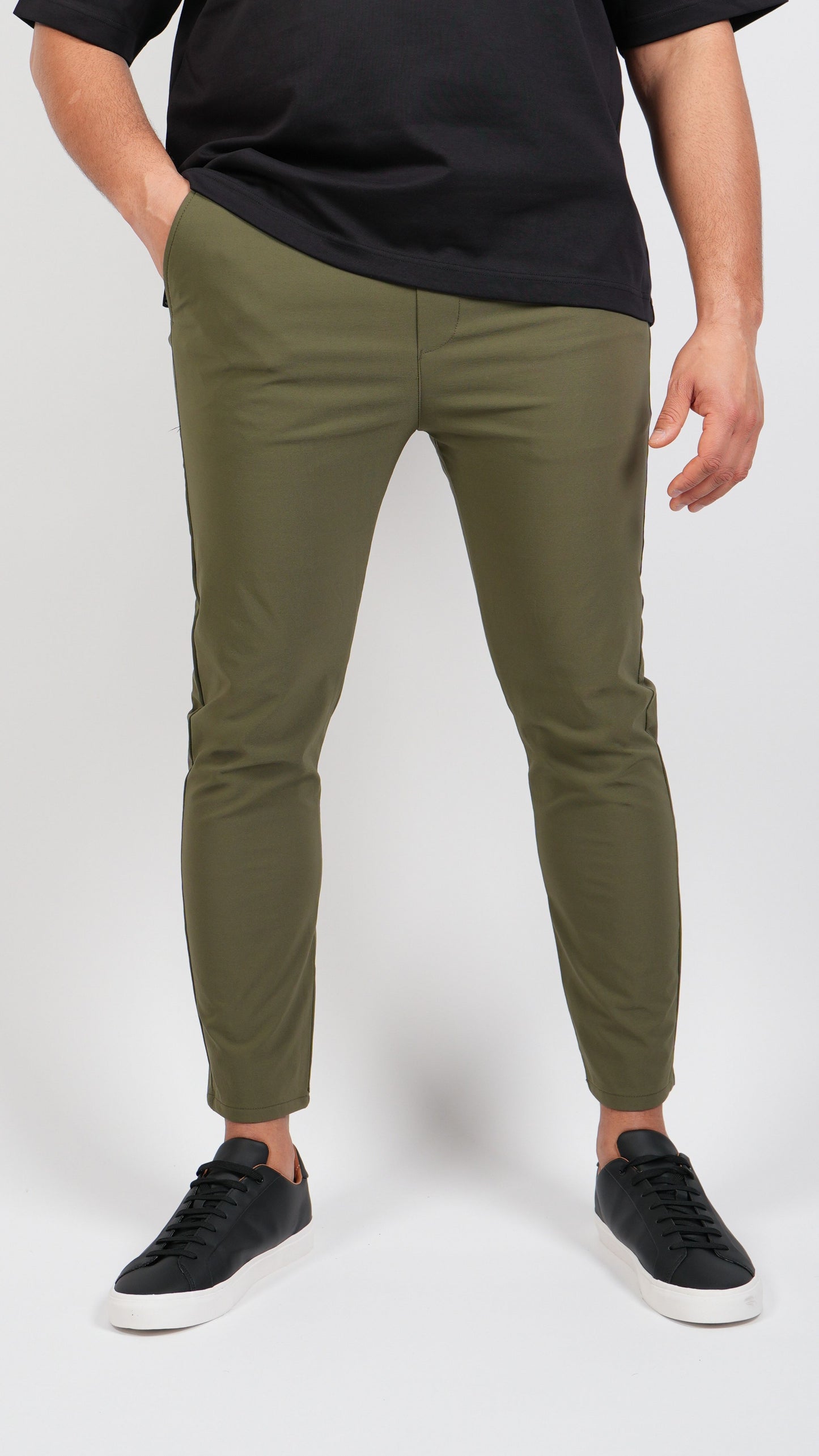 AURA • PANTS • GREEN