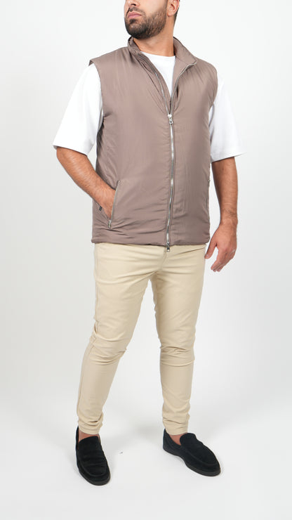 BODYWARMER • SLIM FIT • TAUPE