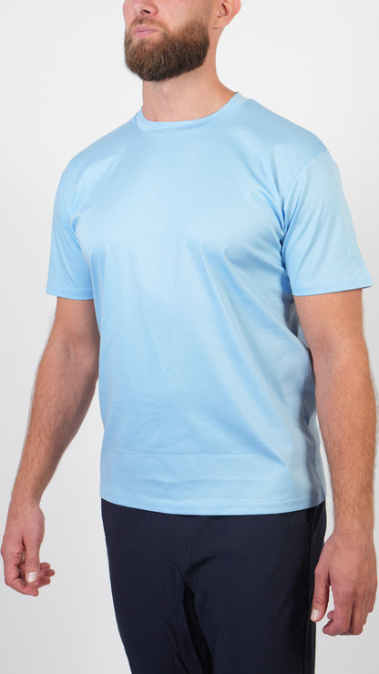 T-SHIRT • SLIM FIT • LIGHT BLUE