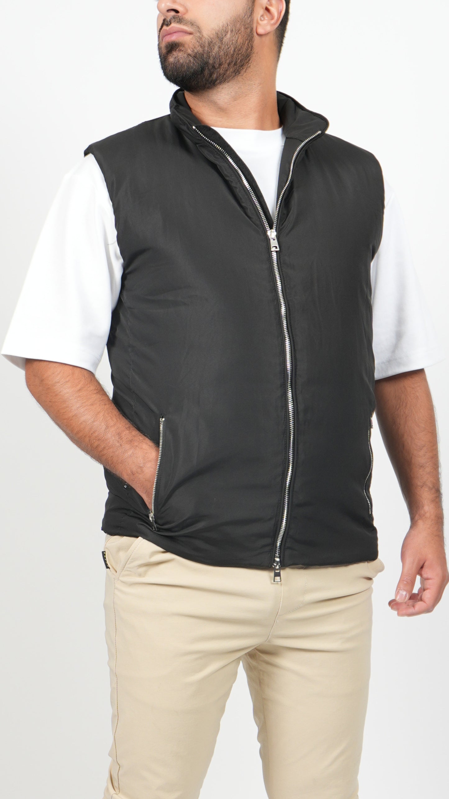 BODYWARMER • SLIM FIT • ZWART