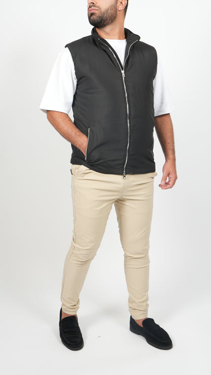 BODYWARMER • SLIM FIT • ZWART