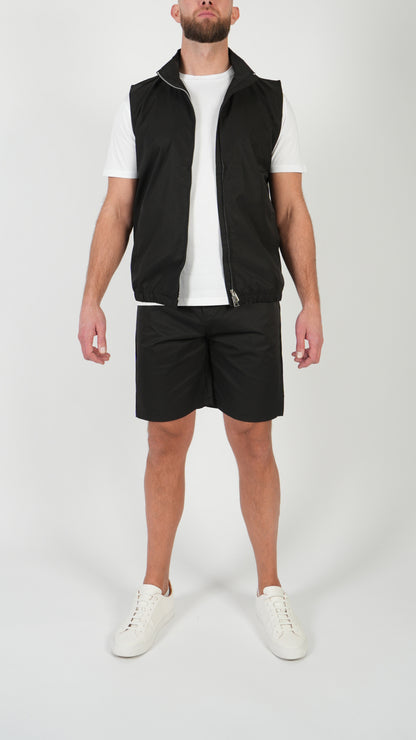 SOMMERSET • WEITE + SHORTS • SCHWARZ