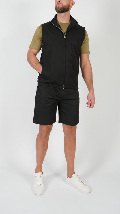 SOMMERSET • WEITE + SHORTS • SCHWARZ