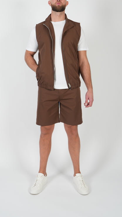 SOMMERSET • WEITE + SHORTS • BRAUN