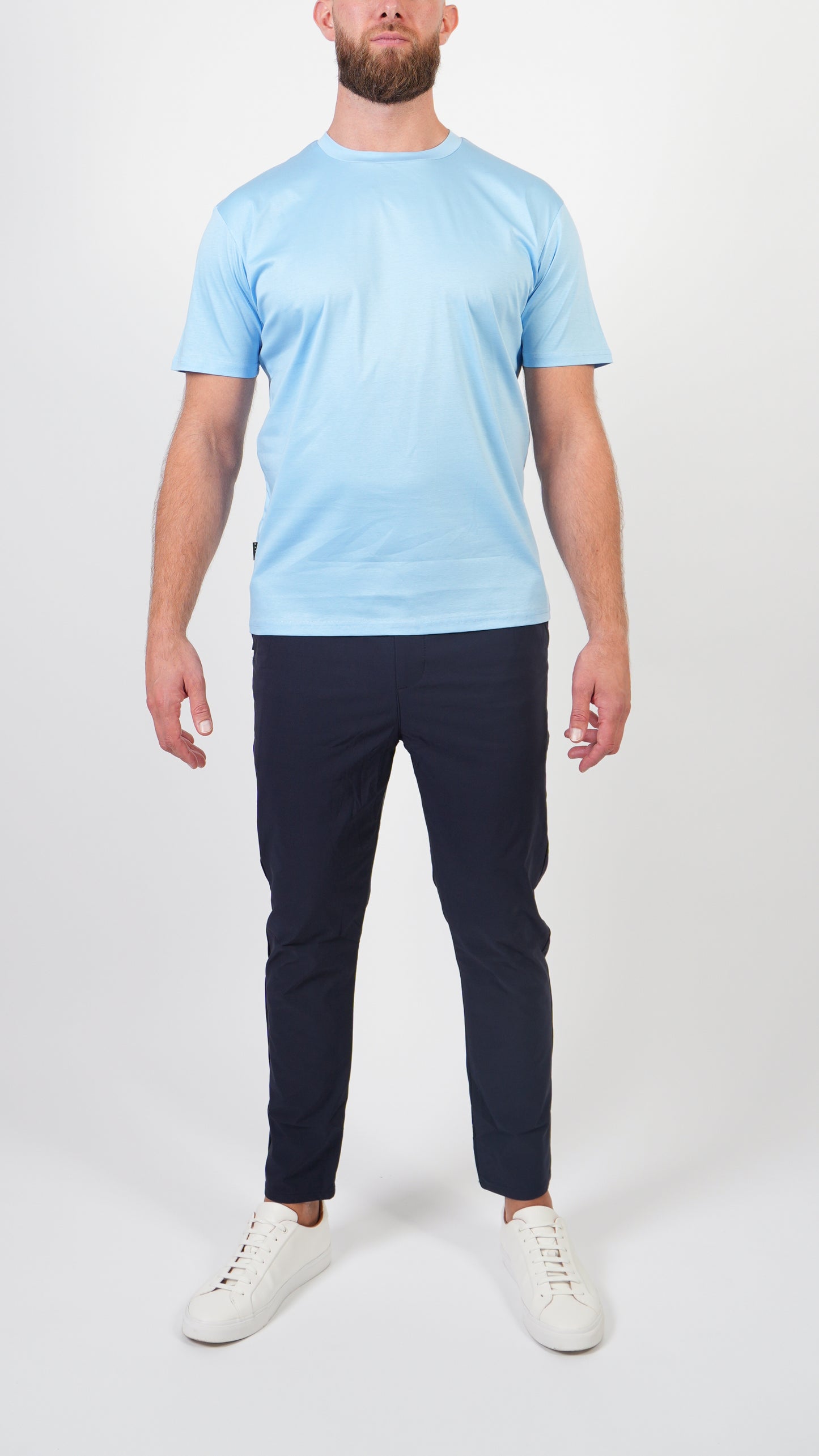 T-SHIRT • SLIM FIT • LIGHT BLUE