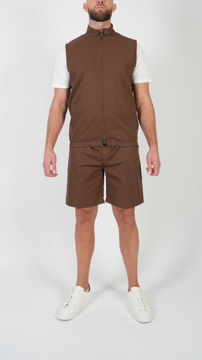 SOMMERSET • WEITE + SHORTS • BRAUN