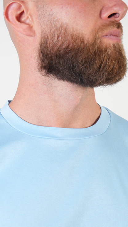 T-SHIRT • SLIM FIT • LIGHT BLUE