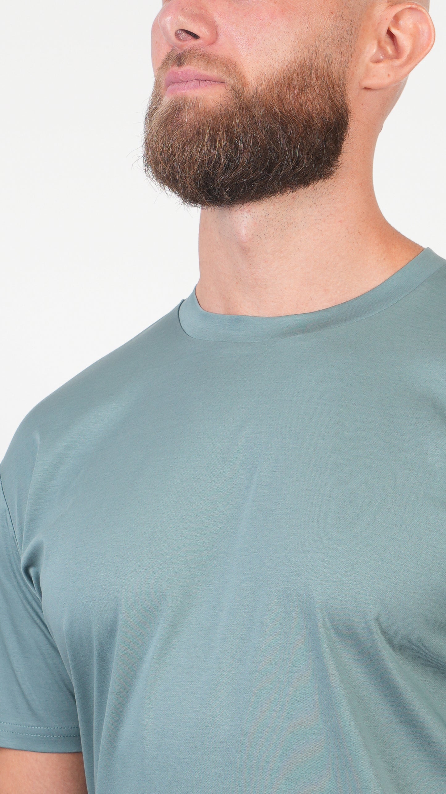 T-SHIRT  • SLIM FIT • MINT