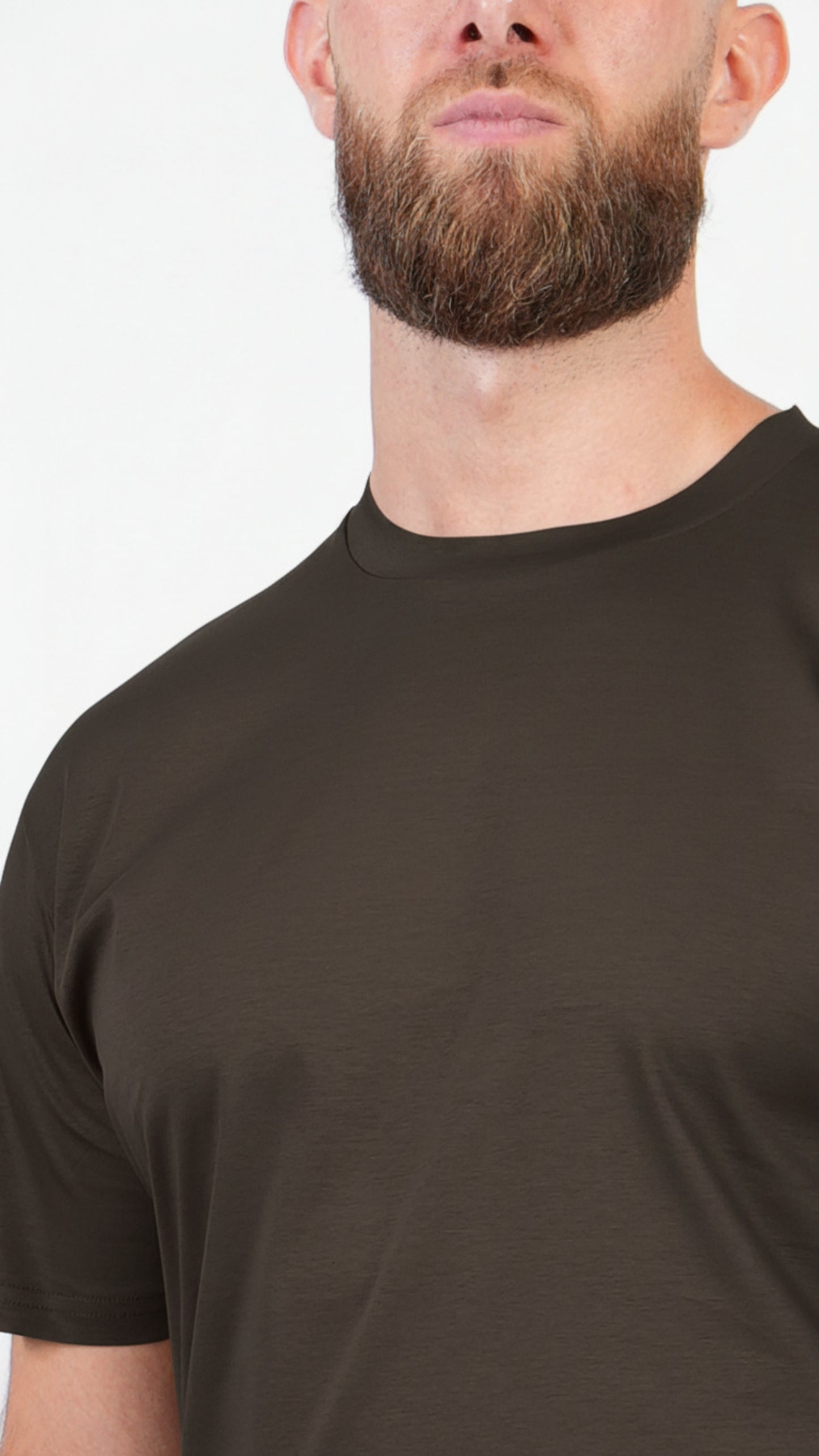 T-SHIRT  • SLIM FIT • DARK BROWN