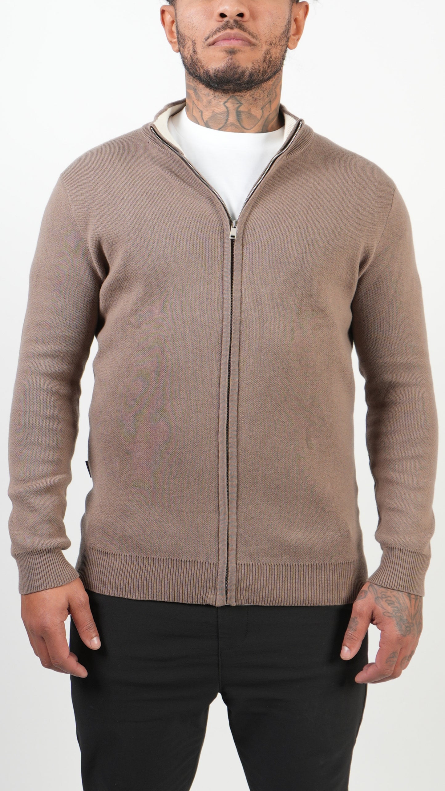 PREMIUM SWEATER • BROWN