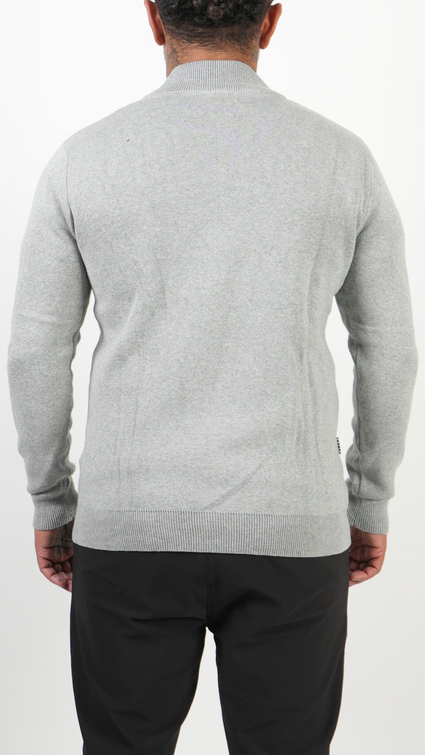 PREMIUM SWEATER • GREY