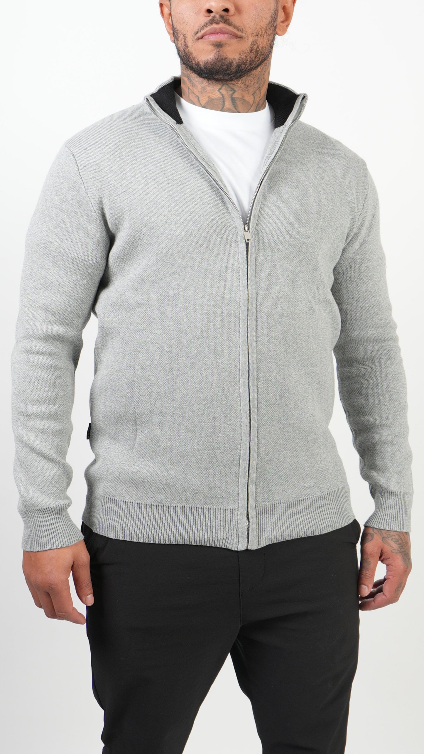 PREMIUM SWEATER • GREY