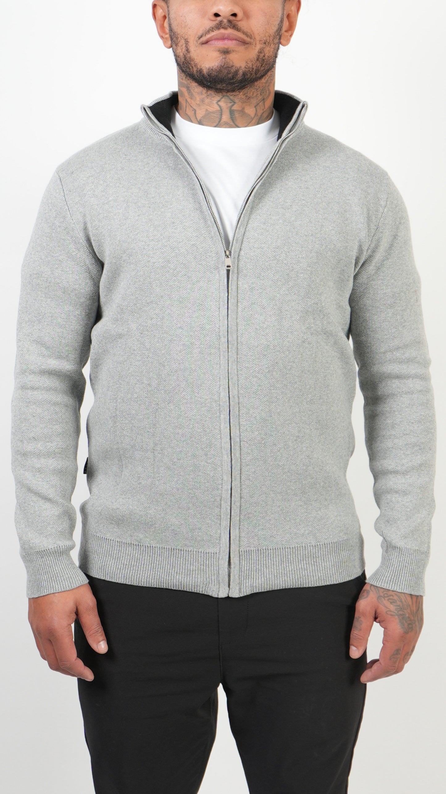 PREMIUM SWEATER • GREY