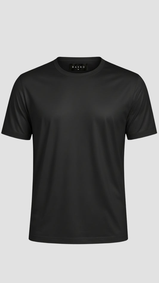 T-SHIRT  • SLIM FIT • BLACK