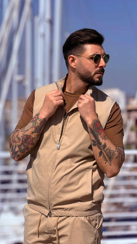CONJUNTO VERANO • CHALECO + SHORTS • BEIGE