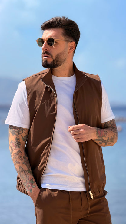 SOMMERSET • WEITE + SHORTS • BRAUN