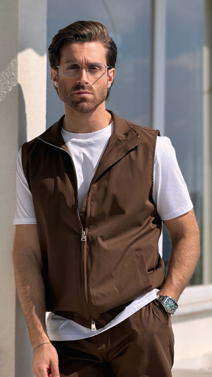 SOMMERSET • WEITE + SHORTS • BRAUN