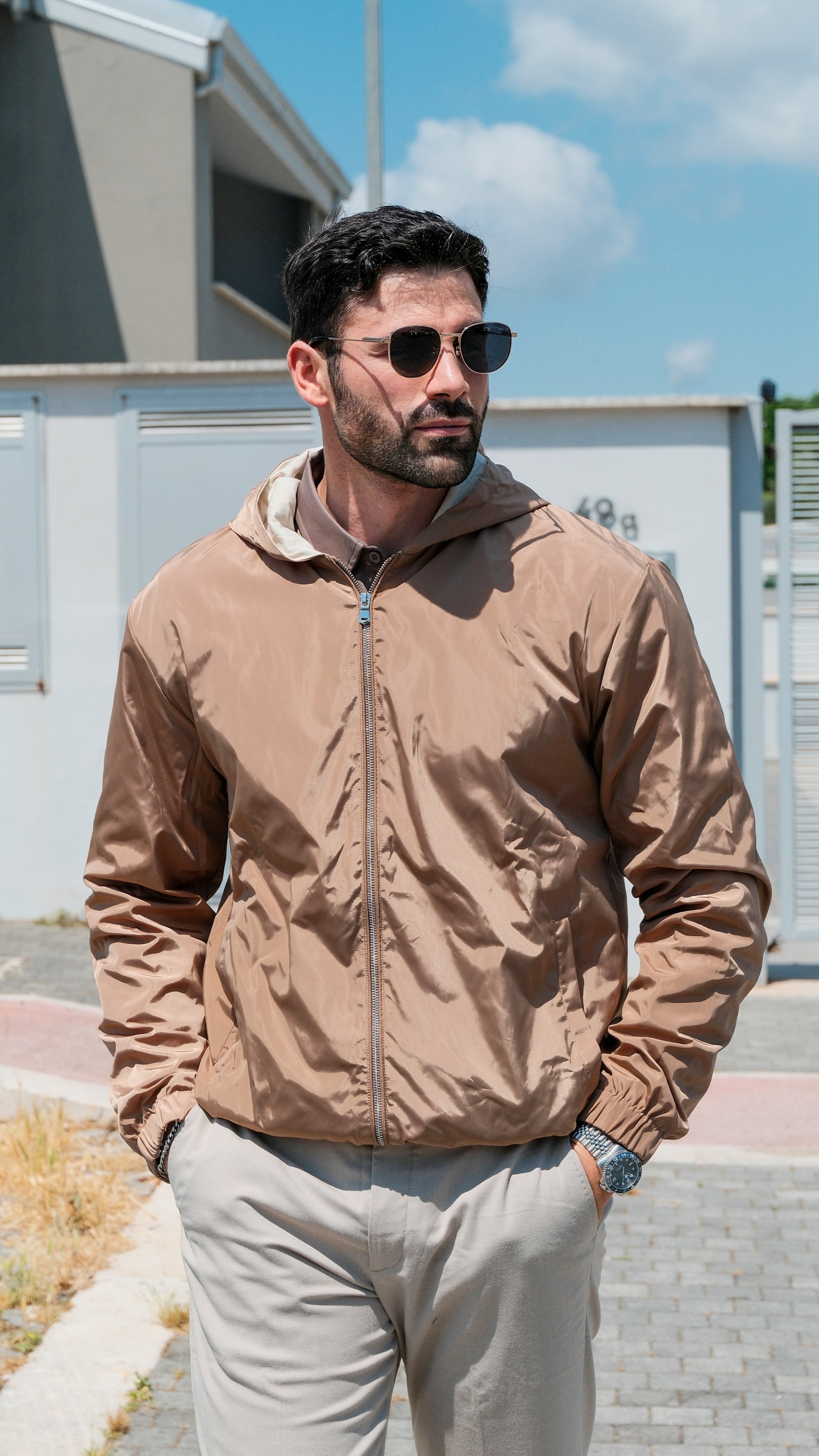 HOODED JACKET • TAUPE